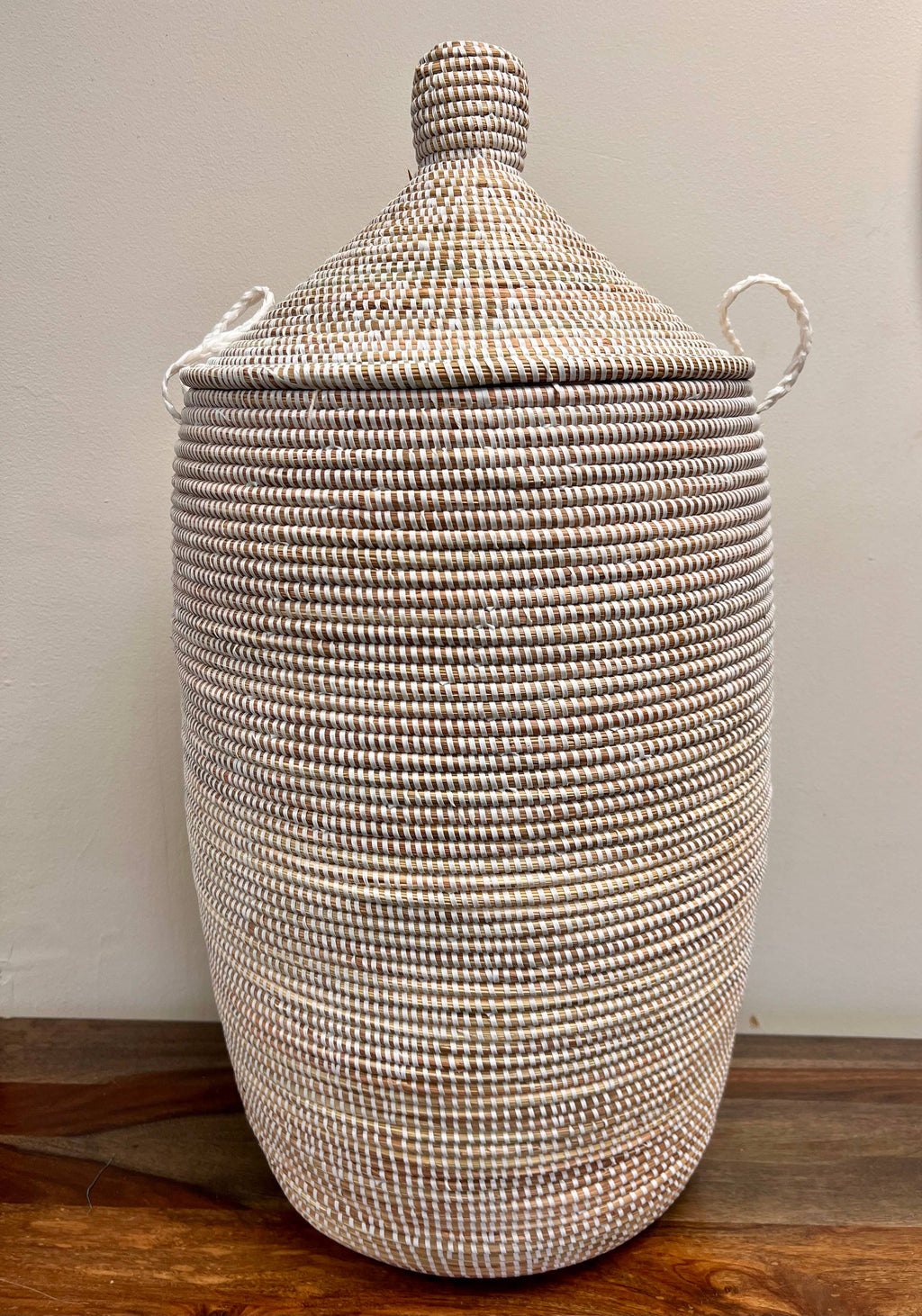 Lidded Sweetgrass Laundry Hamper