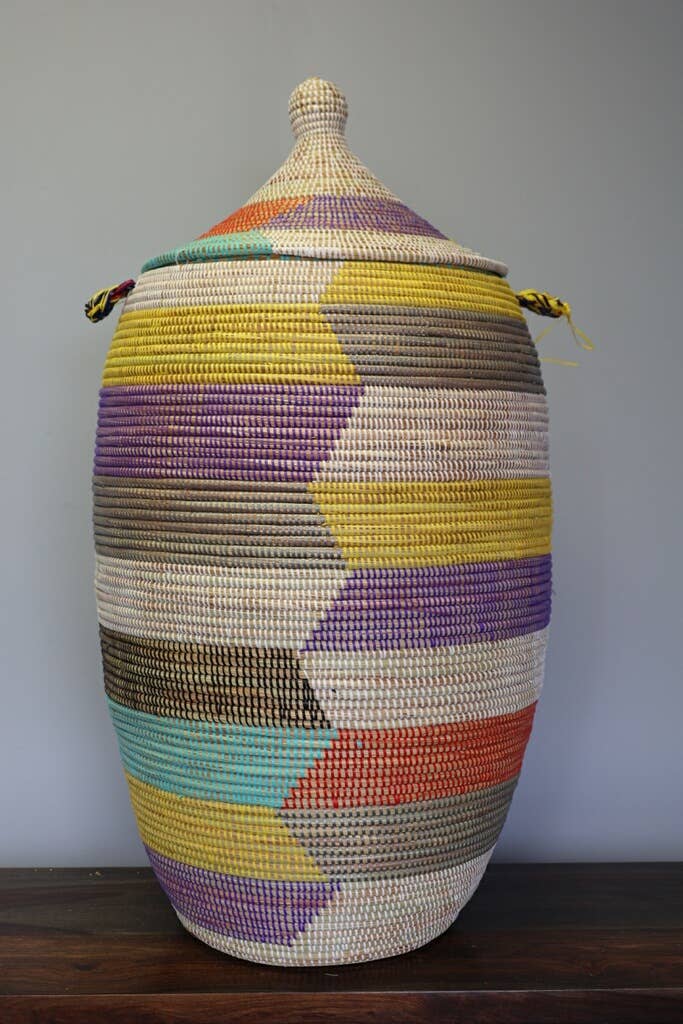Lidded Sweetgrass Laundry Hamper