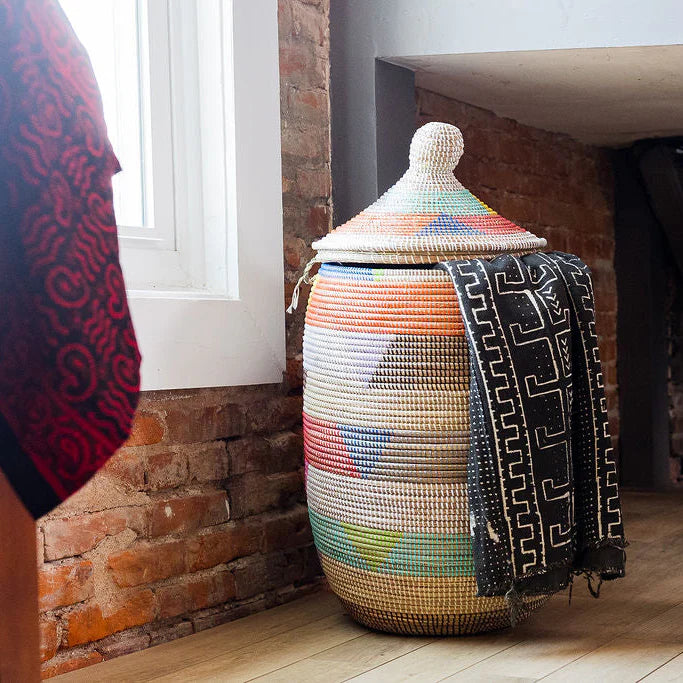 Lidded Sweetgrass Laundry Hamper