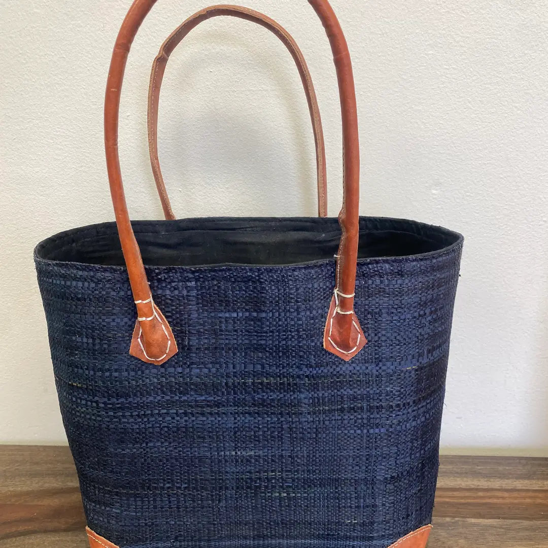 Madagascar Solid Tote Bag